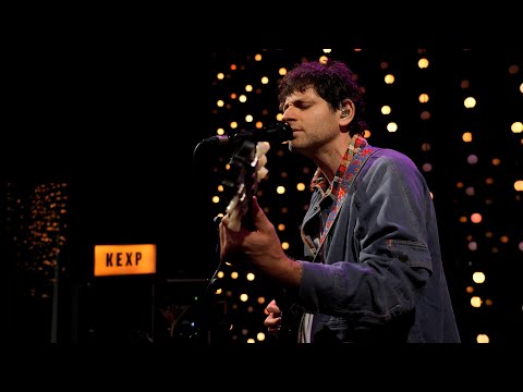 Lo Moon - Loveless (Live on KEXP)