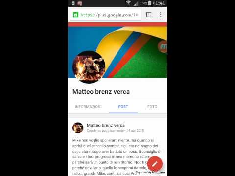 Allungando lunguento gomito Il mal di schiena che lo fanno non ferire