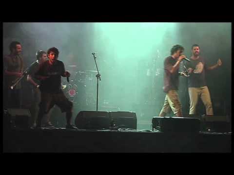 Txarango feat La Pegatina - Volveremos (Live at MMVV 2012)