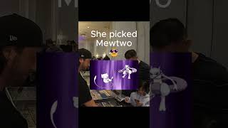 Easy deals and giving out cards #vendorpov #canadian #pokemon #pokemontcg #vendorpov #youtubeshorts