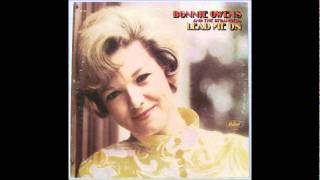 Bonnie Owens - I'll Look Over You