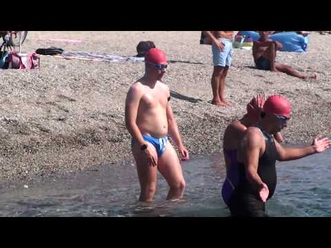 DIABETE T.1 :  Coppia di giovani atleti attraversa a nuoto lo  Stretto di Messina