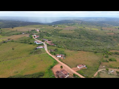 Drone sobrevoando matas do riachão em cacimba de dentro paraiba