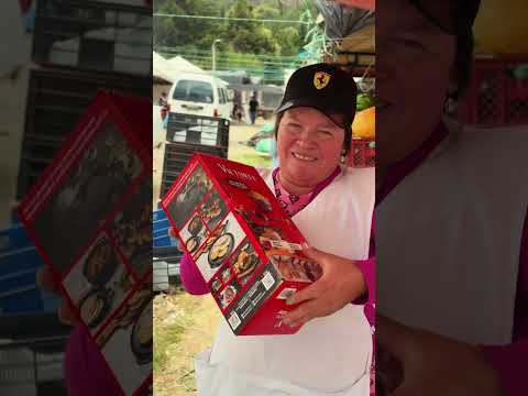 Pusimos a prueba a las maestras del maíz en Villa de Leyva y entregamos molinos. 🌽🇨🇴