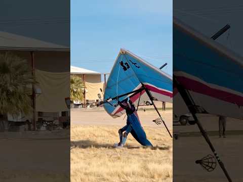My last #hanggliding landing of 2024 💙