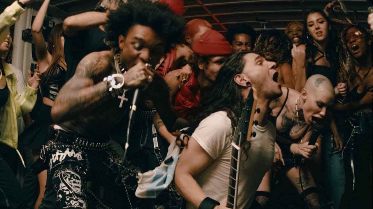 Skrillex — Too Bizarre