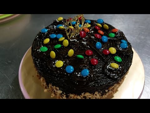 Simple Chocolate Cake design for Birthday##chocomoistcake