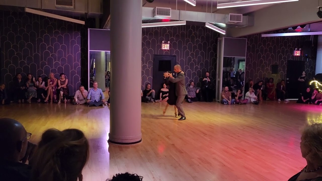 Argentine Tango: Guillermina Quiroga & Mariano Logiudice - A Mis Viejos