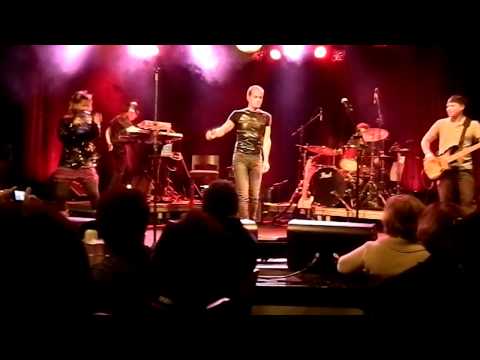 Ney Matogrosso + Marília Bessy - Teatro Rival (RJ) - Amor Objeto