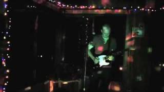 Seldom Party - Can't Feel a Thing