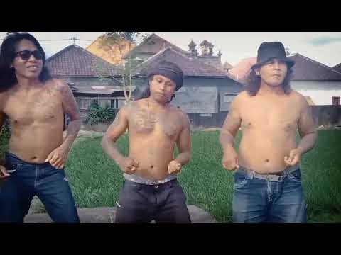 SANDAL ANYUD cover trio semongko terbaru😂🤣 goyang tiktok