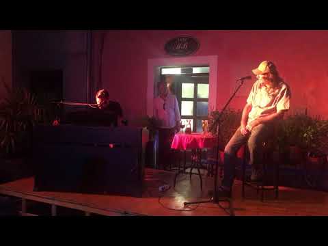 Trois Gnossiennes / Tri naranče