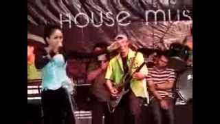 Download lagu DANGDUT Tak Butuh Cinta by Lilin Herlina LAGI HOT NIH BRO !! NEW PALLAPA mp3
