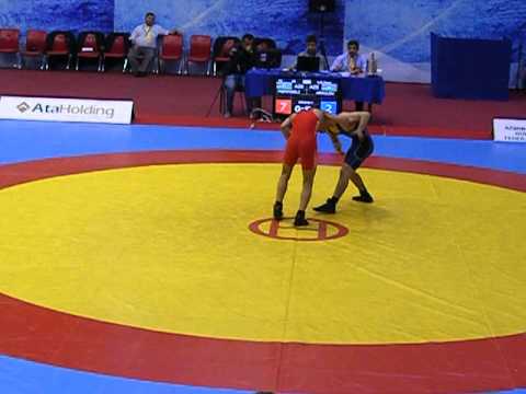 Azerbaycan cempionu Hesen Memmedli