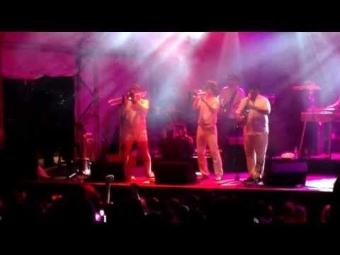 Fat Freddy's Drop - Never Moving (Horns Jam) - Live at Twilight At Taronga Zoo, Sydney - 06/03/14