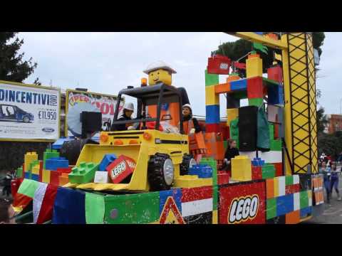 Carnevale Sfilata Carro Gioco Lego a Guidonia Montecelio Roma