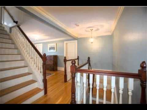 59 Benvenue St, Wellesley, MA - Listed by Amy Mizner, Sheryl Simon