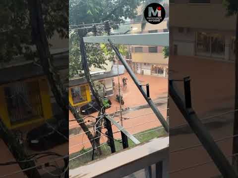 TEMPORAL PROVOCA ALAGAMENTOS E MOBILIZA MORADORES EM MANHUMIRIM