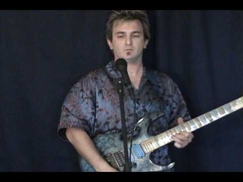 Joe Bramanti Plays some tasty noodles.avi