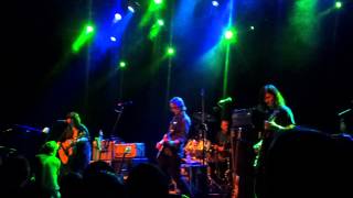 The Breeders - Opened (1st ever live performance)