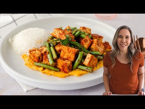 Pad Prik Khing Tofu- Stir Fry Red Curry with Tofu