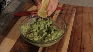 Can Anything Be Added to Guacamole to Prevent It From Turning Brown That Doe... : Guacamole Project