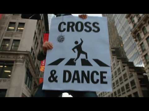 Videoclip de Love The Life You Live (Part 1) — Kool & The Gang