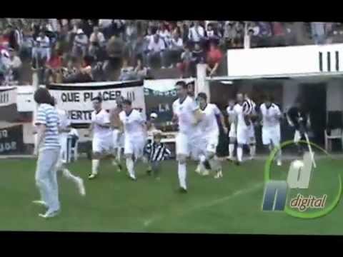 Blanco y Negro 1 - D. Sarmiento 1 (ingreso de los equipos)
