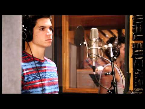 Watch Taylor Louderman, Adrienne Warren and the "Bring It On" Cast Record "Do Your Own Thing"