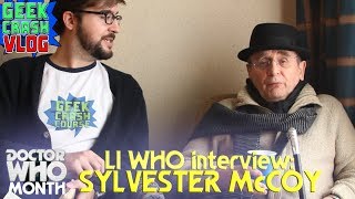 Sylvester McCoy parle de Doctor Who et du Hobbit  la LI WHO - Geek Crash Course 