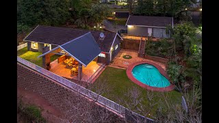WELCOMING FAMILY HOME WITH SEPARATE TEENPAD  | 4 Bedroom House For Sale in Kloof