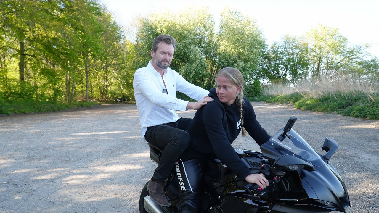 Danske Piger på Tunede Knallerter!