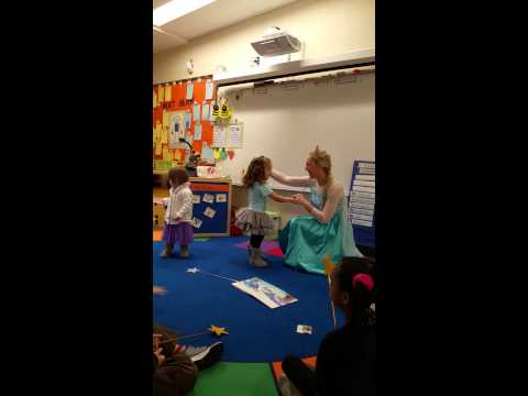 Kiaras wish, to dance with ELSA!