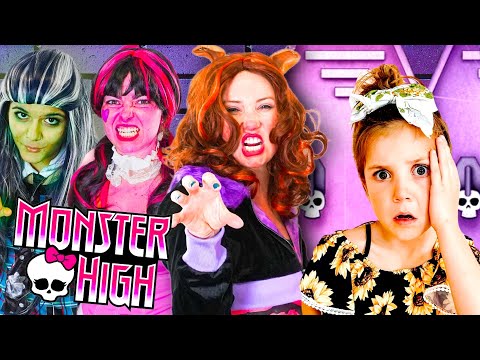 They Became MONSTER HIGH girls!!!