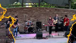 Hanna Eyre singing with her band The Ashleys - 1st live performance