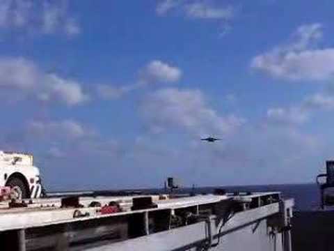 F-14 Tomcat no wing landing
