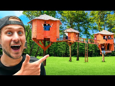 OVERNIGHT CHALLENGE IN 8 MICRO TREEHOUSES!