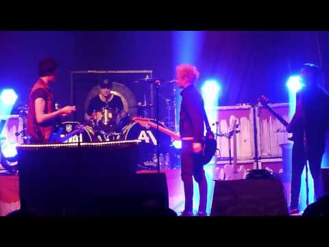 Thumbnail for Sum 41 - "Pieces" Live Soundcheck in Toronto (HD) by Sum 41