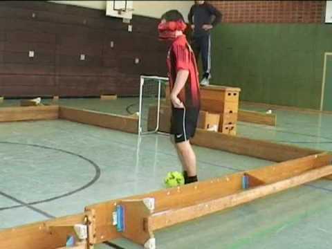 Blindfolded Fussball Henz vs. Kemzian (2/2)