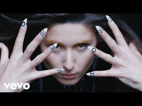 Francisca Valenzuela - Héroe (Video Oficial)