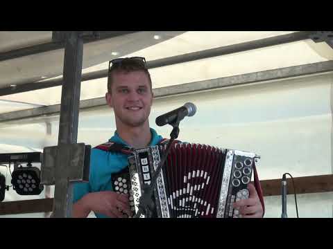 Trio Legende - Veseli Ribnčan (instr., v živo)