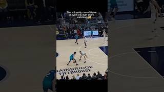 Watching LaMelo is too fun😭#shorts