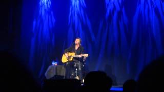 &quot;Drift Off To Dream&quot; into &quot;Help Me Hold On&quot;...  Travis Tritt @ Newton Theatre 2015