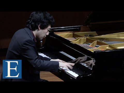 Yuanfan Yang - Piano Improvisation on a theme chosen by the audience
