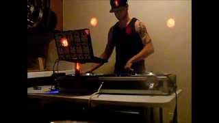 DJ FAME (LIVE) REGGAETON MIX (UPLOADED 2011)