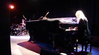 CHI COLTRANE - &quot;Thunder and Lightning&quot; live in Dortmund 12. April 2011 (5)