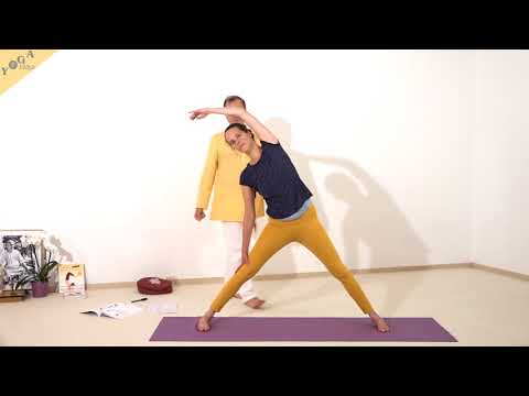 Dreieck mit Blick nach vorne - Yoga Asana Lexikon