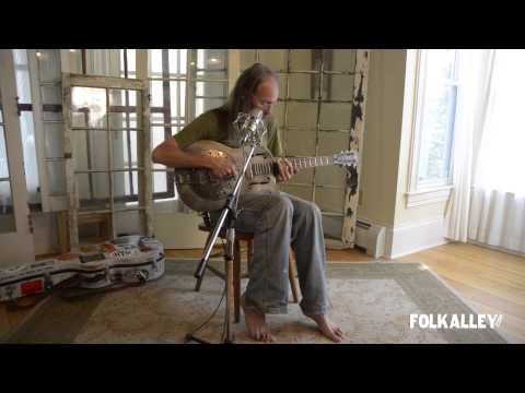 Folk Alley Sessions: Charlie Parr - "Stumpjumper"