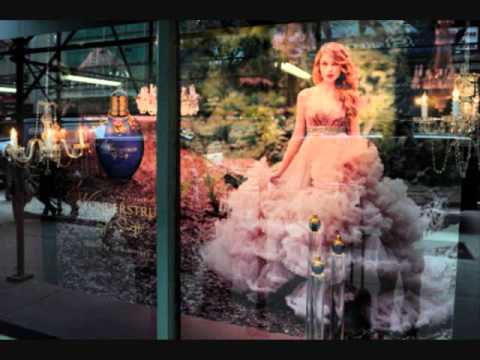 download lagu mp3 mp4 Taylor Swift Enchanted Perfume Nz, download lagu Taylor Swift Enchanted Perfume Nz gratis, unduh video klip Taylor Swift Enchanted Perfume Nz