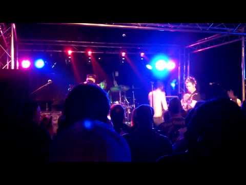 Dangerous New Machine - Low LIVE